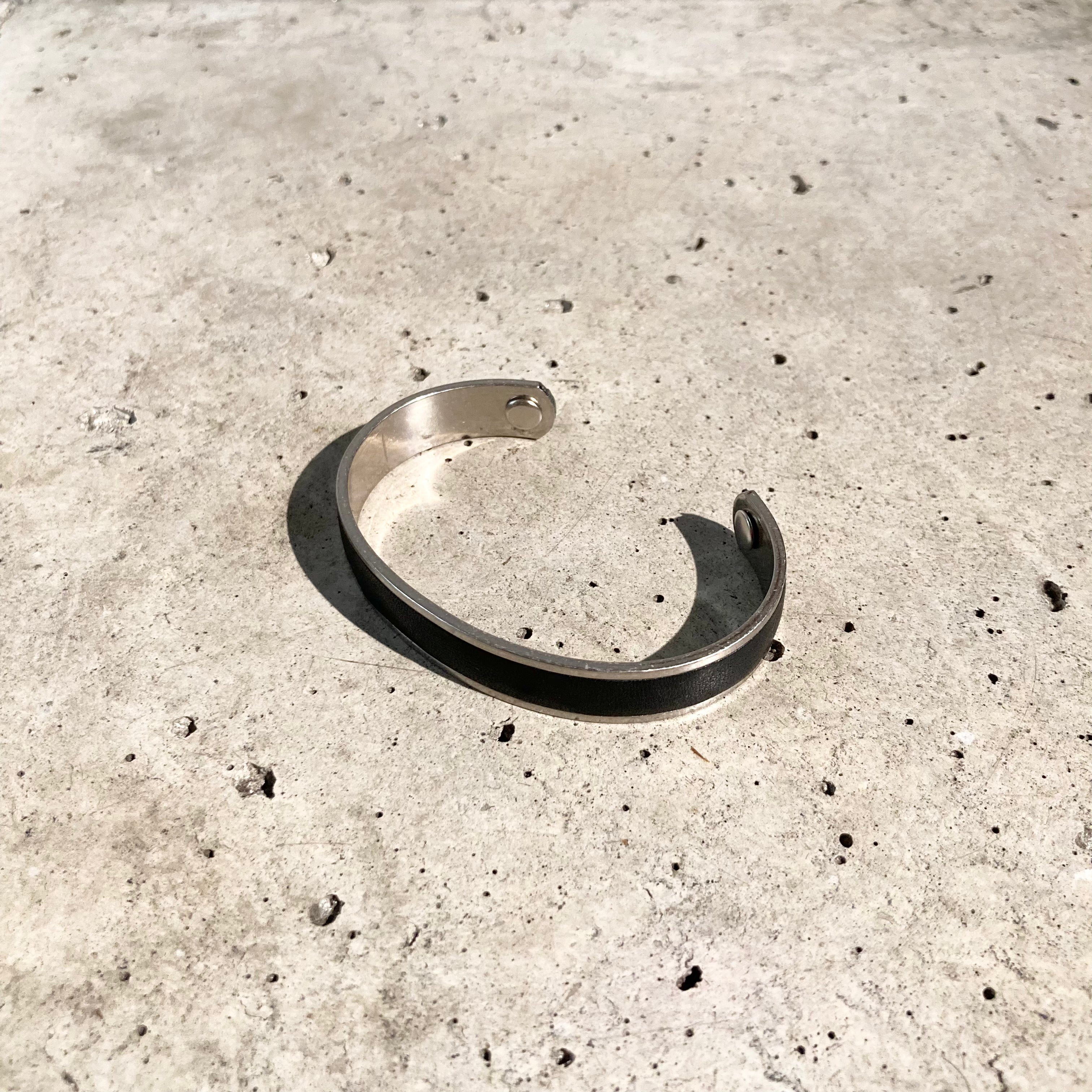 hobo】BRASS BRACELET NARROW - with HORSE LEATHER - / Black