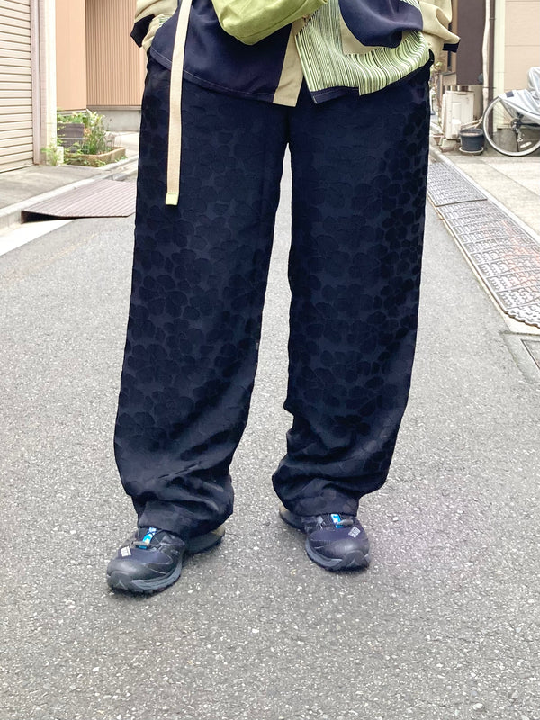 【 BLUE BLUE JAPAN 】スカシモヨウ イージーパンツ / Black