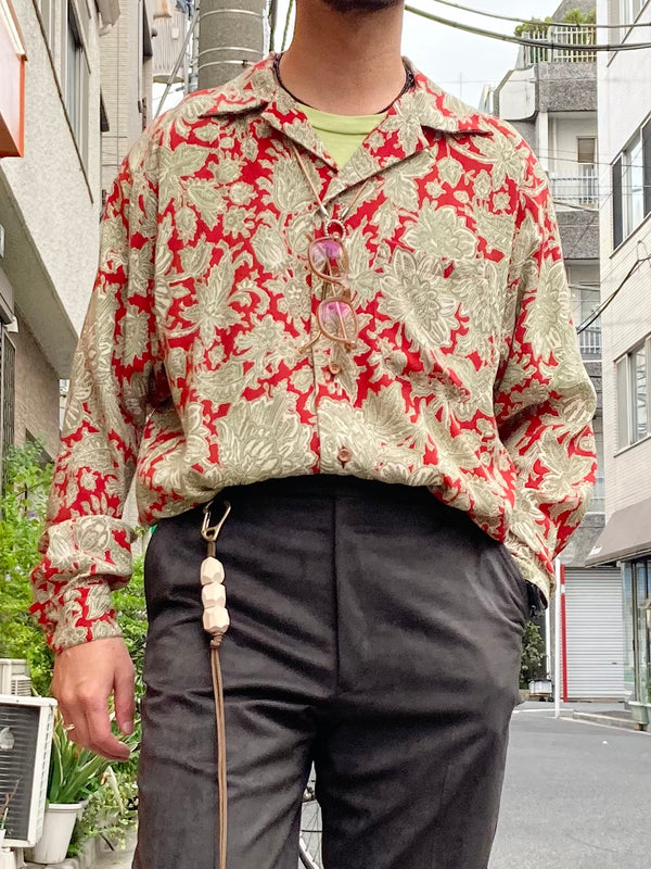 【m's braque】LONG SLEEVE ALOHA SHIRT / Red × Khaki Ethnic Pattern
