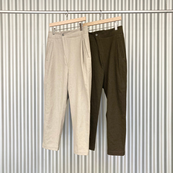 【frank leder / フランクリーダー】SULFER DYED WASHED FLAX＆COTTON 1 TUCK TROUSERS / Ivory