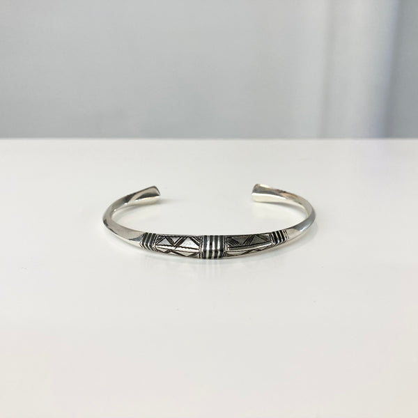 アクセサリー Touareg Silver Bangle Silver TOUAREG SILVER】SILVER BANGLE 24 – TOKIS