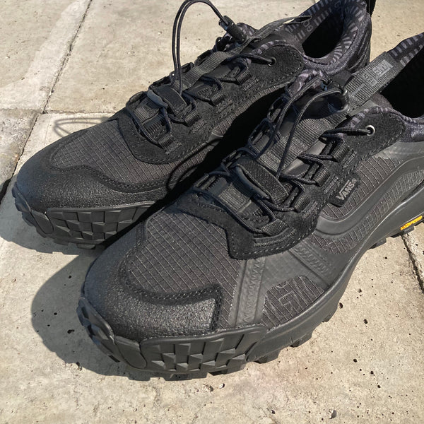 【VANS】MTE Crosspath XC Gore-Tex / Blackout