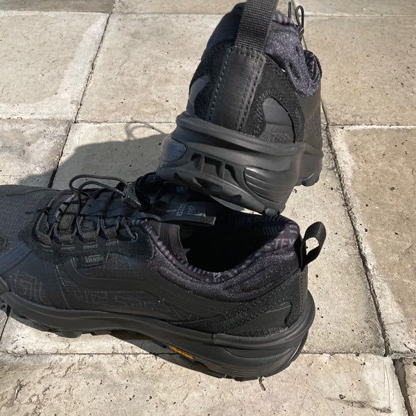 【VANS】MTE Crosspath XC Gore-Tex / Blackout