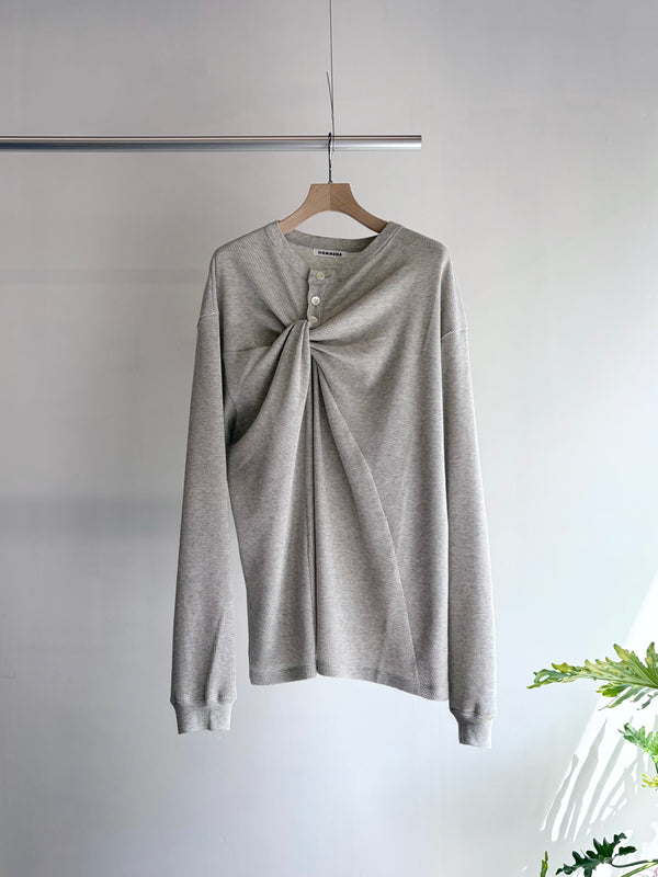 【 HOMMENA 】FIRST AID HENLY NECK TEE / Gray