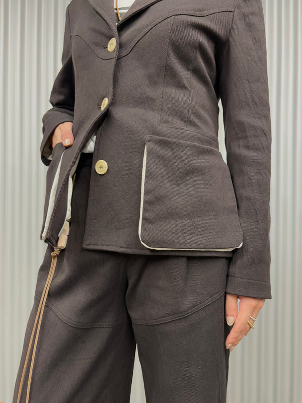 【 BALIA / バーリア 】SHAPED SHORT JACKET / Black