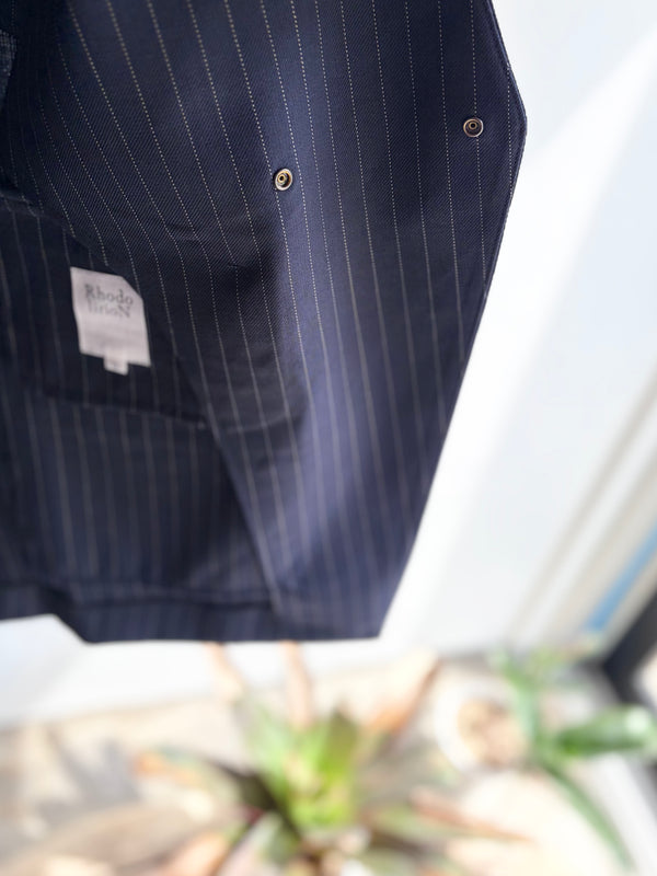 【 RhodolirioN 】CHANGE POCKET VEST - GABARDINE - / Navy Stripe
