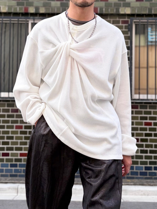 【 HOMMENA 】FIRST AID HENLY NECK TEE / Off White