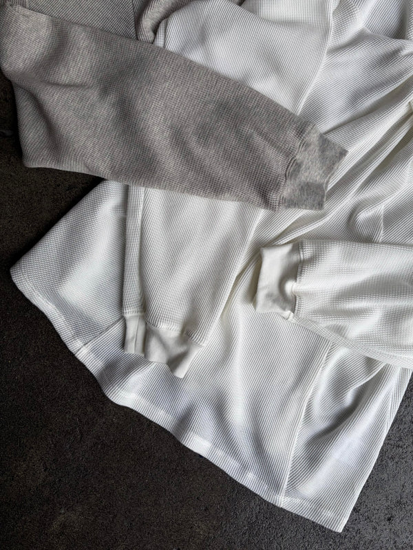 【 HOMMENA 】FIRST AID HENLY NECK TEE / Off White