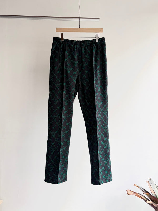 【 South2 West8 】TRAINER PANT - POLY JACQUARD - SKULL & TARGET / Black