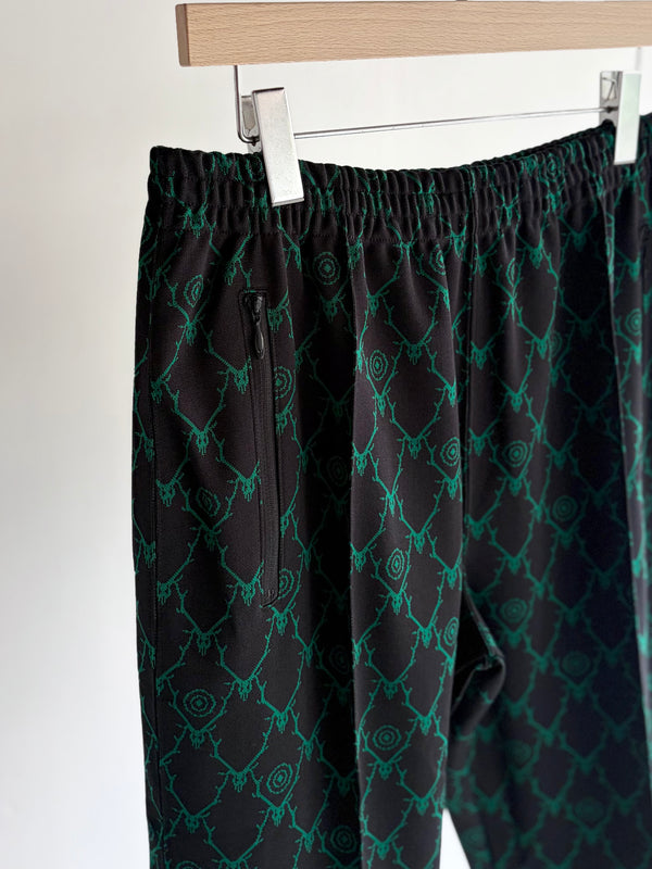 【 South2 West8 】TRAINER PANT - POLY JACQUARD - SKULL & TARGET / Black