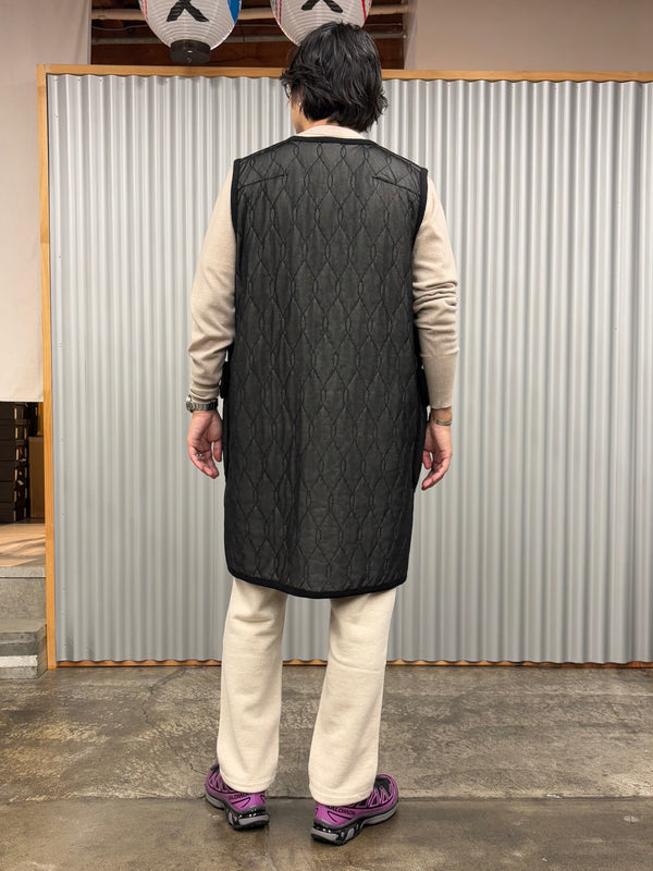 【m's braque】SILK-LOFT QUILTING CAR LONG VEST / Black Mesh × Grey Trim