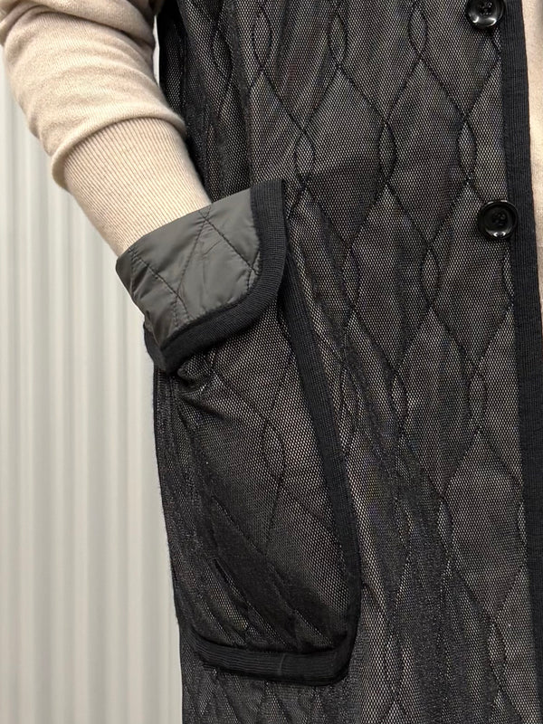 【m's braque】SILK-LOFT QUILTING CAR LONG VEST / Black Mesh × Grey Trim