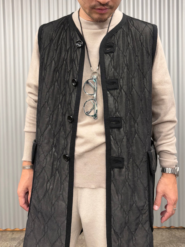 【m's braque】SILK-LOFT QUILTING CAR LONG VEST / Black Mesh × Grey Trim