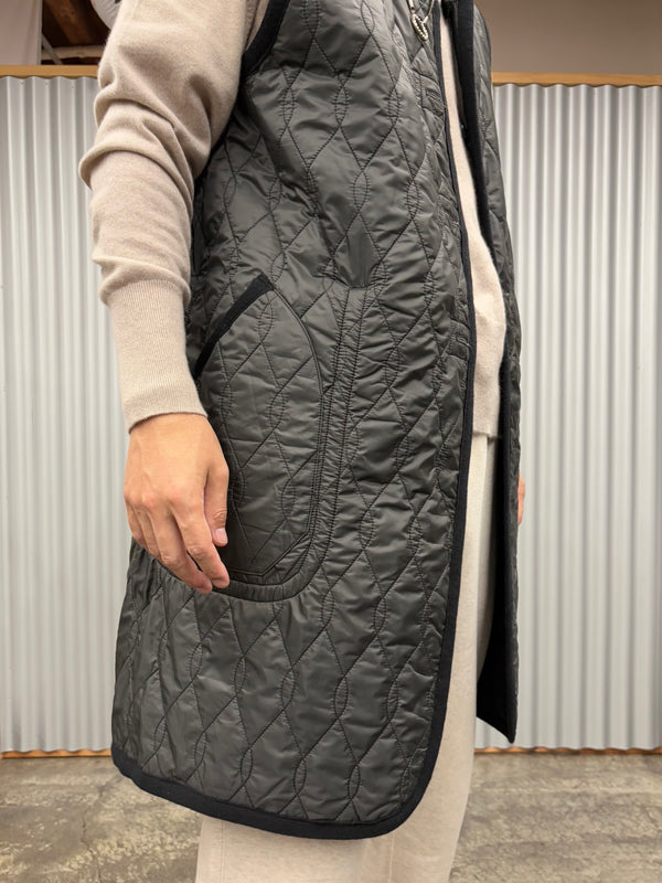 【m's braque】SILK-LOFT QUILTING CAR LONG VEST / Black Mesh × Grey Trim