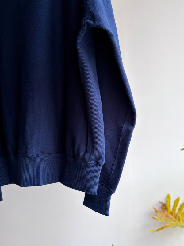 【 HOMMENA 】MAMA'S BOY LOGO SWEAT / Navy
