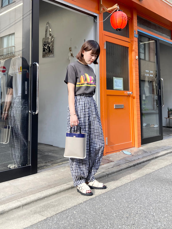 【COURTNEY ORLA / コートニーオーラ】CURVE POCKET TOTE s / Taupe Multi