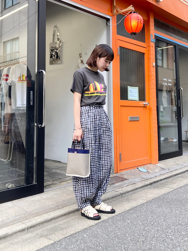 【COURTNEY ORLA / コートニーオーラ】CURVE POCKET TOTE s / Taupe Multi