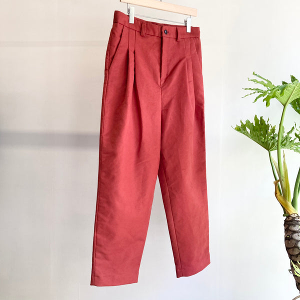 【frank leder / フランクリーダー】LIGHT WEIGHT DEUTSCHLEDER 2TUCK TROUSERS / Red