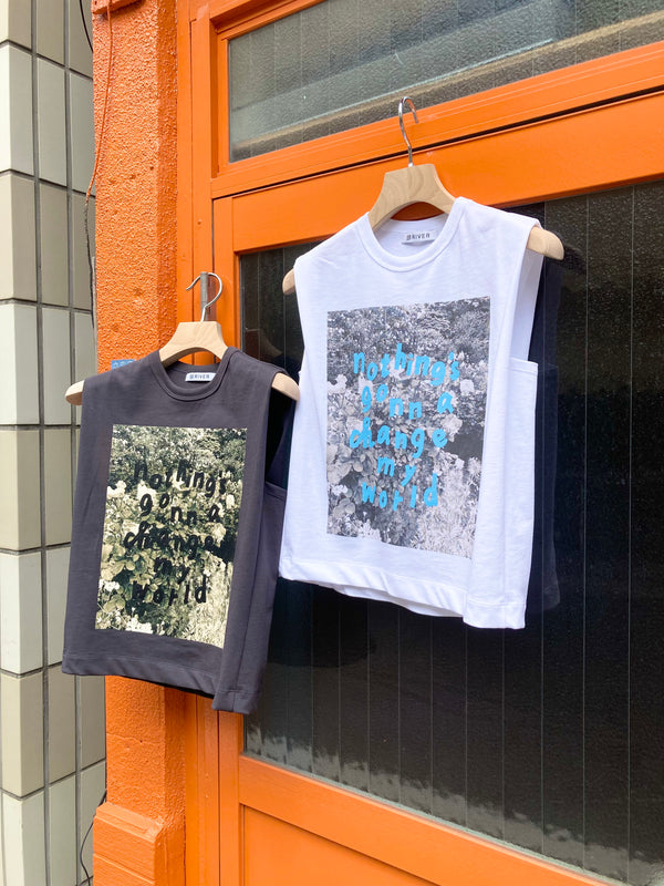 【 RIVER 】NO-SLEEVE PRINT TEE / White
