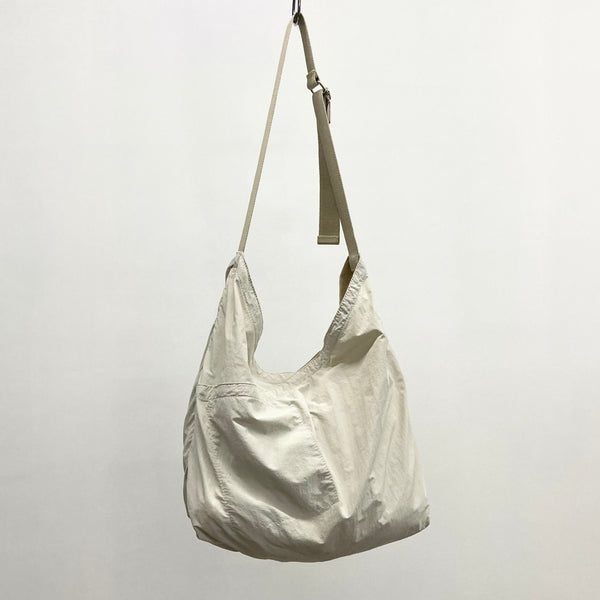 【hobo】AZUMA SHOULDER BAG M -NYLON RIPSTOP- / Light Grey