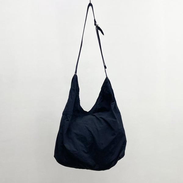 【hobo】AZUMA SHOULDER BAG M -NYLON RIPSTOP- / Navy