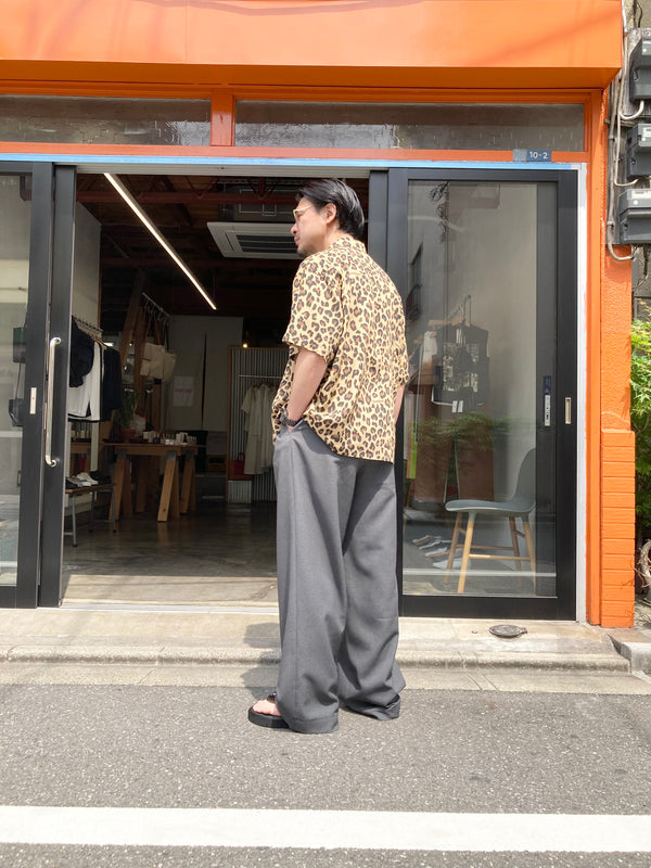 【Liberaiders】LEOPARD RAYON SHIRT / Beige