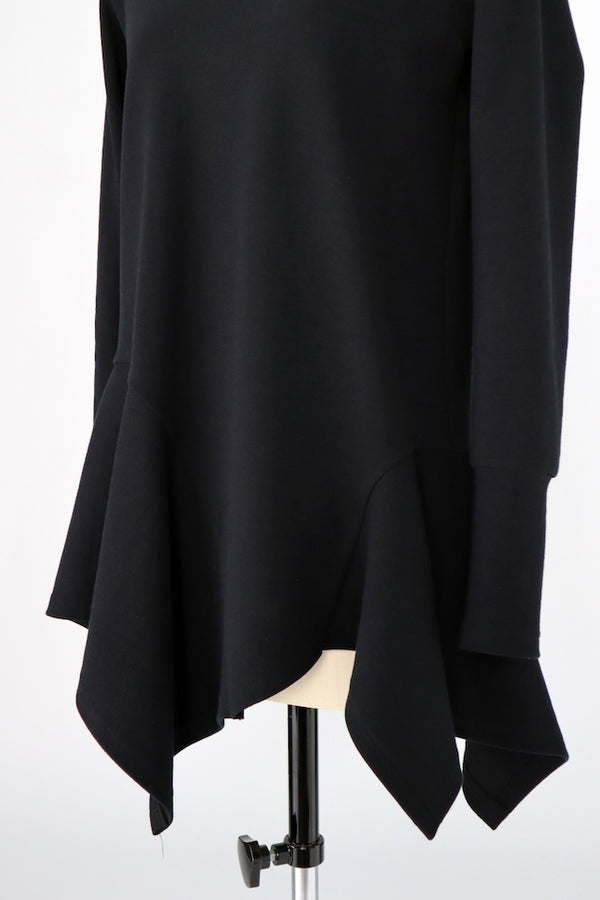 【RURI W. / ルリ】ASYMMETRIC HEM T-SHIRT / Black
