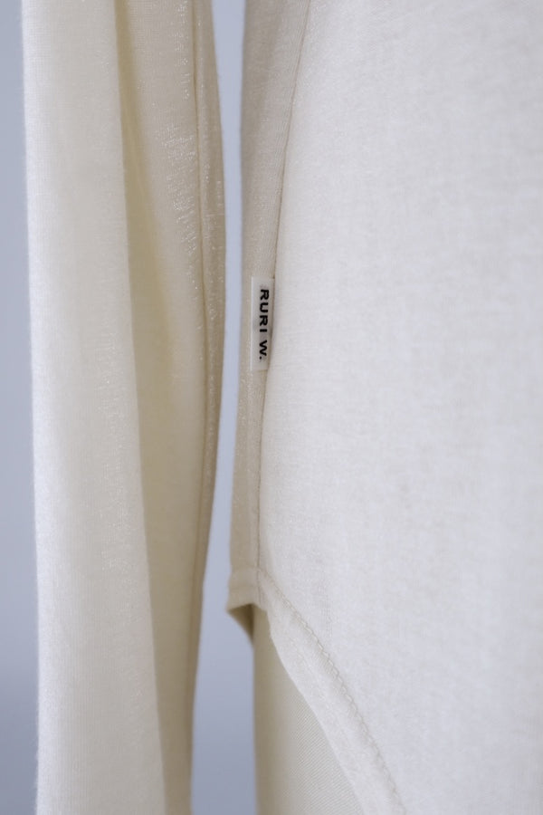 【RURI W. / ルリ】EMBROIDERED TURTLENECK T-SHIRT / Ivory