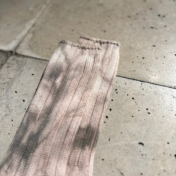 【hobo】TIE-DYED CREW SOCKS / Brown