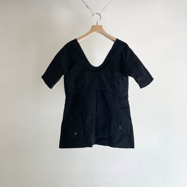 【 RIVER 】EMBROIDERED LAYERED TOP / Black