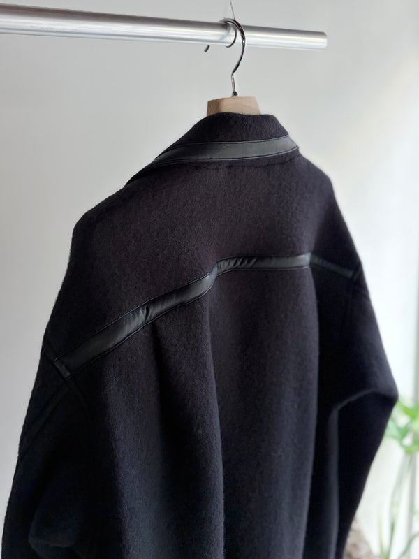 【m's braque】FAUX LEATHER TRIM OVERSIZED PULLOVER / Black