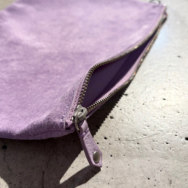 【hobo】UTILITY CASE L - PIG SUEDE - / Lavender