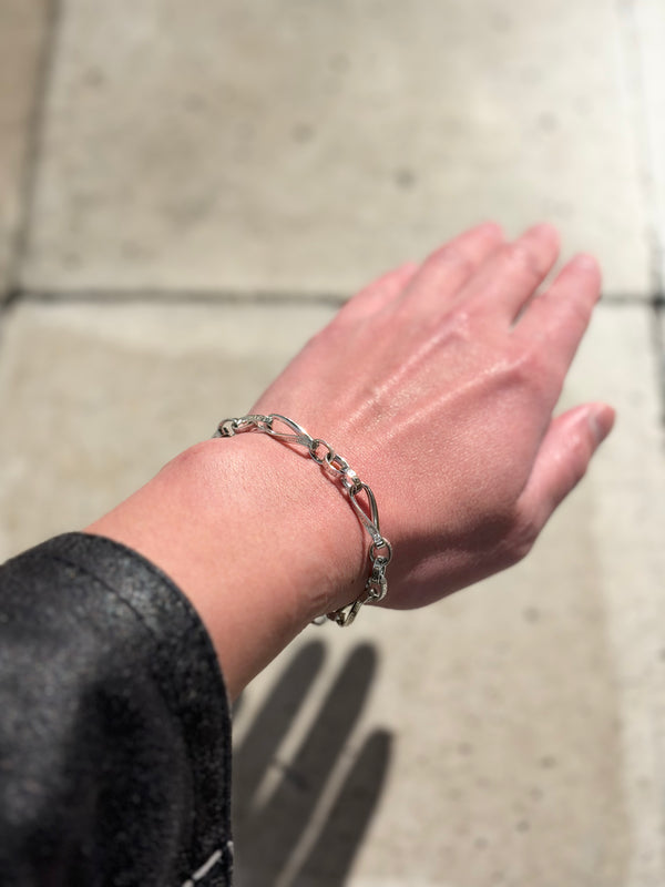 【END CUSTOM JEWELLERS】HALF DOME TWISTLINE BRACELET / Silver