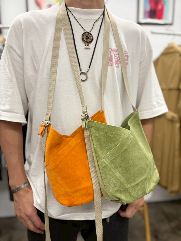 【hobo】AZUMA SHOULDER BAG S -PIG SUEDE- / Green