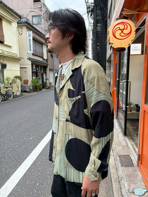 【m's braque】LONG SLEEVE ALOHA SHIRT / Khaki × Black Geometric Pattern