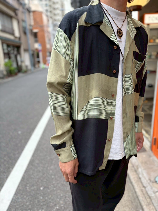 【m's braque】LONG SLEEVE ALOHA SHIRT / Khaki × Black Geometric Pattern