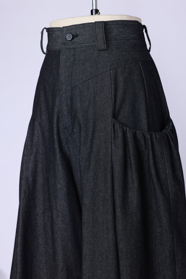 【RURI W. / ルリ】GATHERED POCKET VOLUME TROUSERS / Black Denim