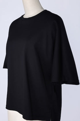 【RURI W. / ルリ】ACROSS-BACK TUCK TEE / Black