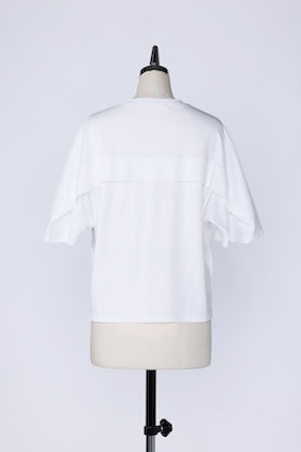 【RURI W. / ルリ】ACROSS-BACK TUCK TEE / White