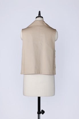 【RURI W. / ルリ】SPLIT-COLLAR CHINO VEST / Beige
