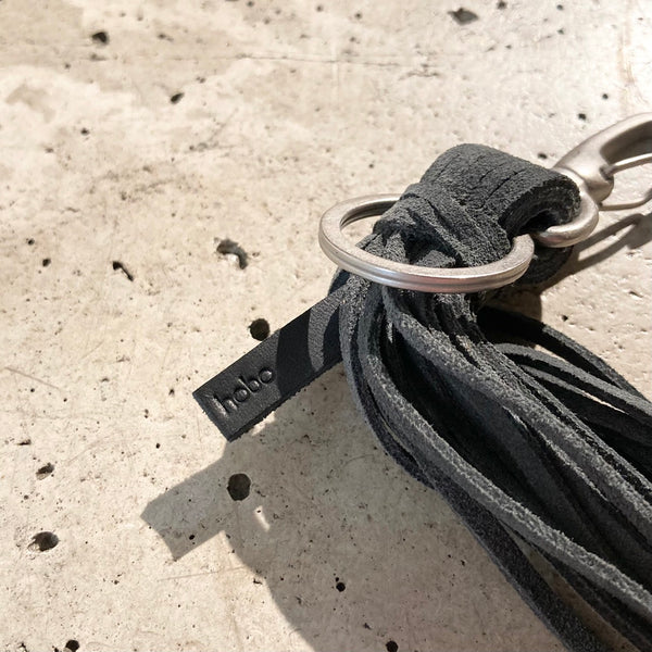 【hobo】TASSEL KEY RING  -with COW SUEDE- / Charcoal